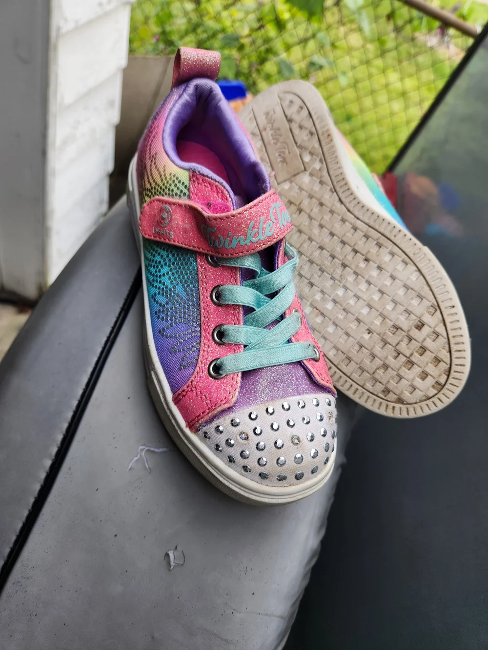Twinkle toes Kids' Rainbow Light-Up Sneakers - Pink/Blue/Purple